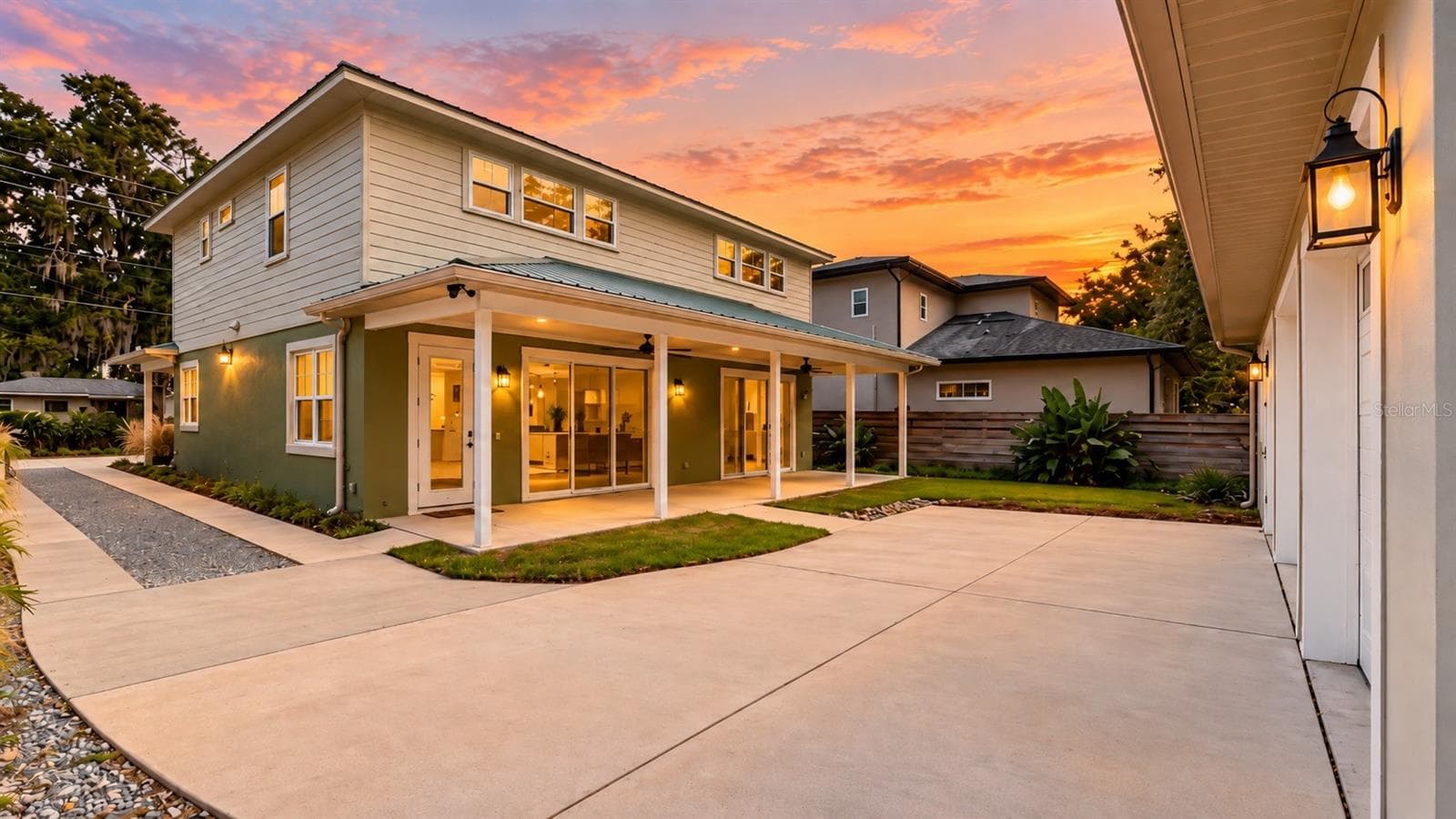 Single Family Residence at 832 GOLFVIEW ST, ORLANDO, photo 15 of 32