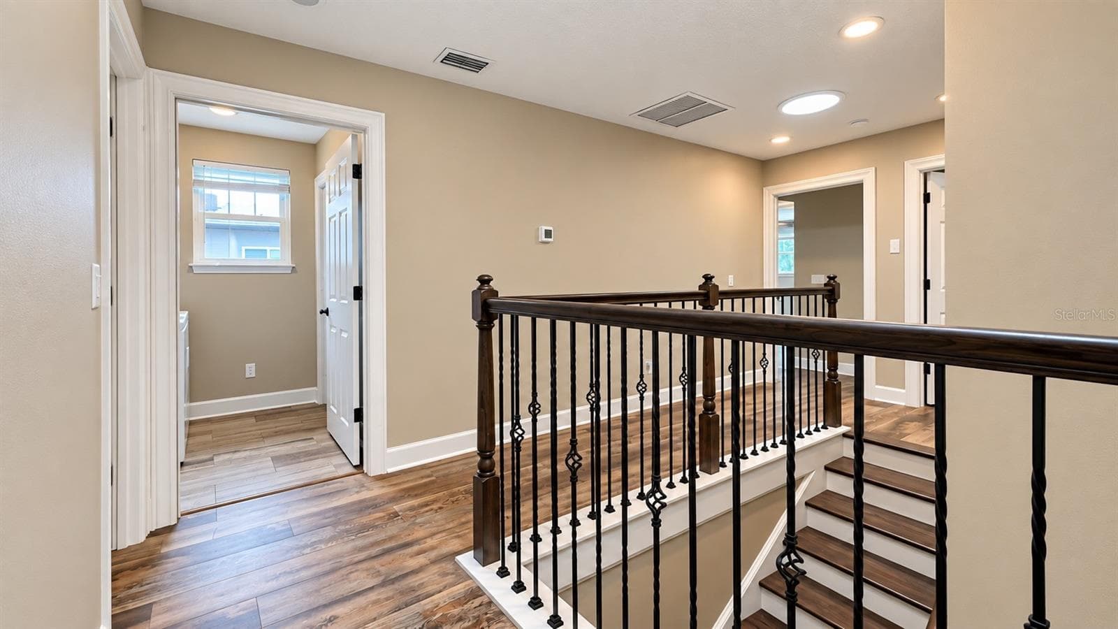 Single Family Residence at 832 GOLFVIEW ST, ORLANDO, photo 21 of 32