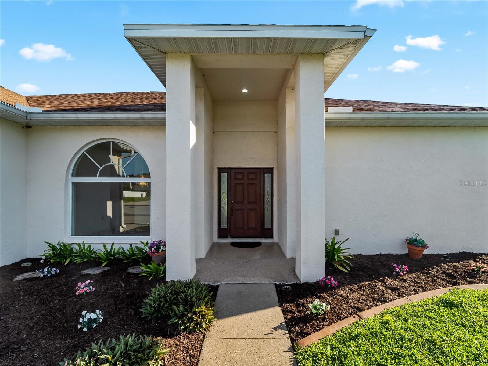 Front Entryway - 5121 PALM AIRE DR, SARASOTA