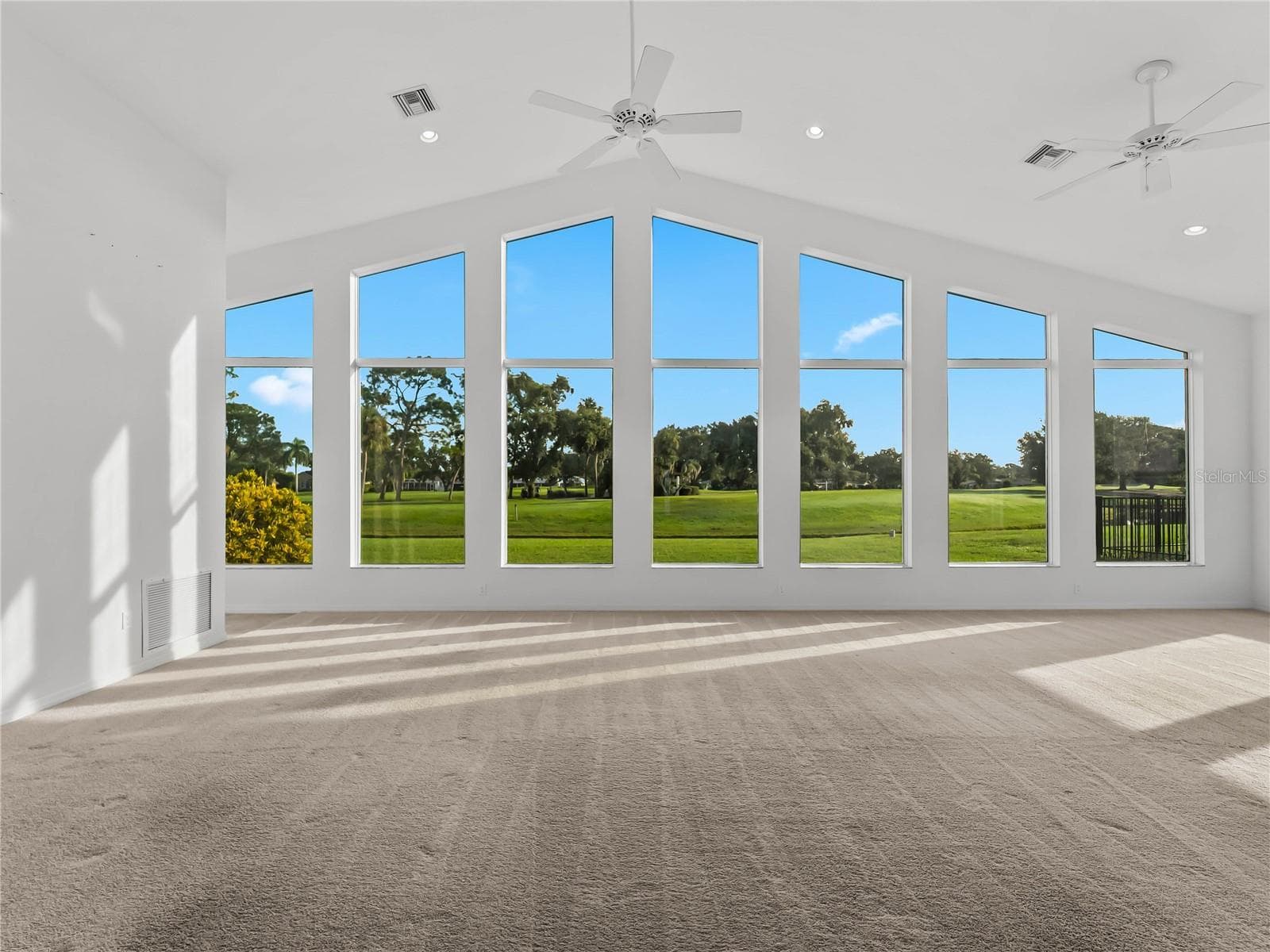 Gorgeous Great Room! - 5121 PALM AIRE DR, SARASOTA