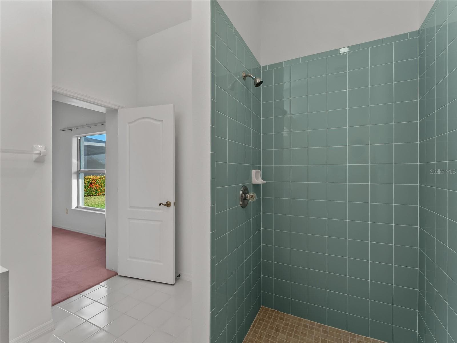 Ensuite Shower - 5121 PALM AIRE DR, SARASOTA