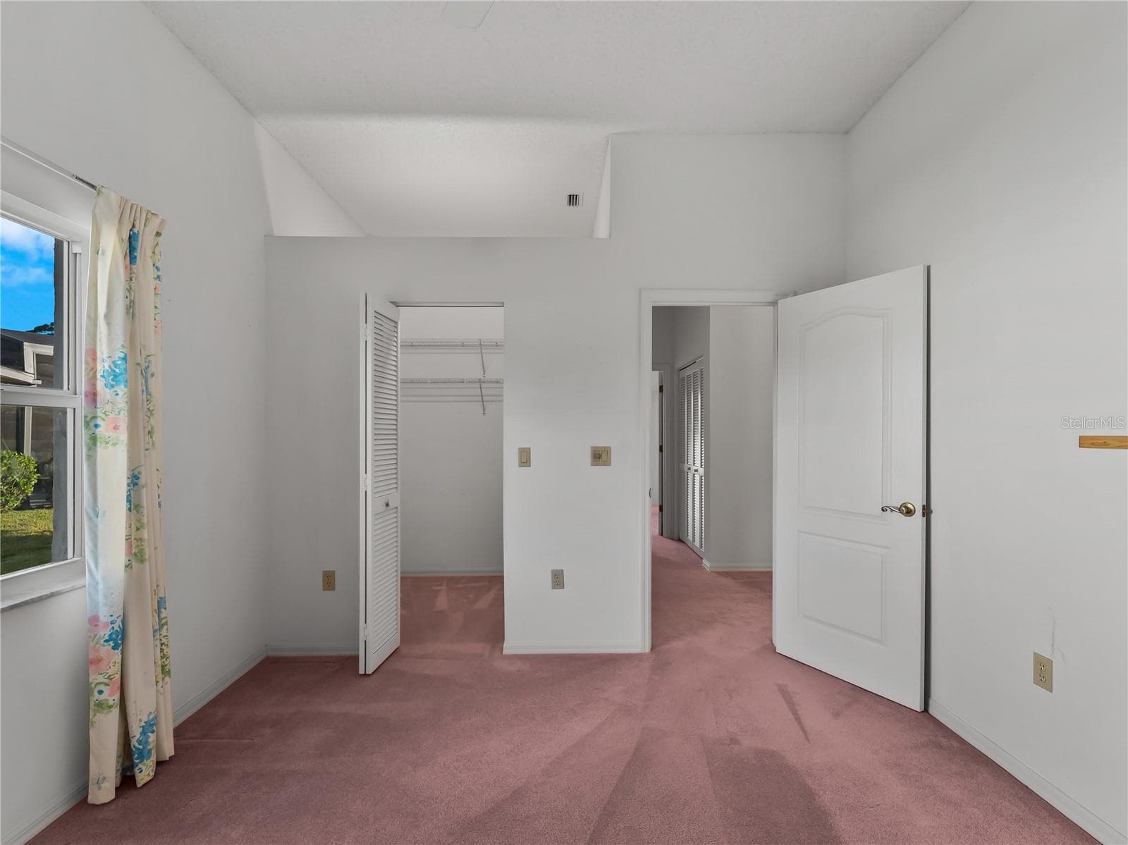 Bedroom #3 w/walk in closet - 5121 PALM AIRE DR, SARASOTA