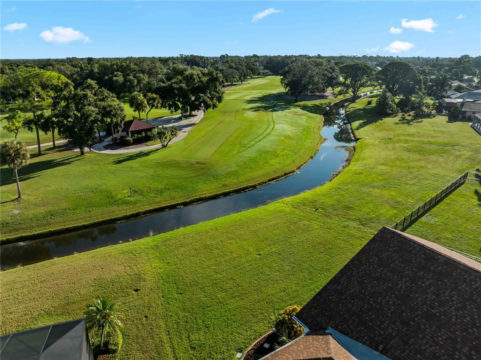 Rear Yard and Golf Course - 5121 PALM AIRE DR, SARASOTA