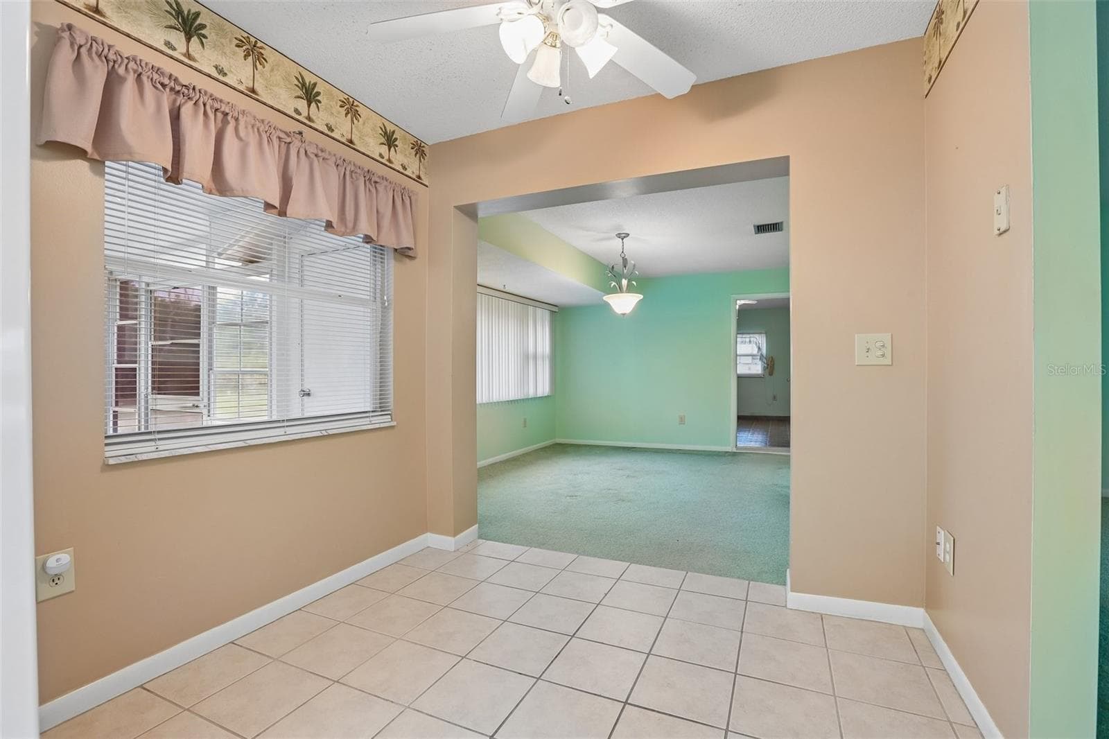 Single Family Residence at 1722 W DEL WEBB BLVD, SUN CITY CENTER, photo 15 of 58