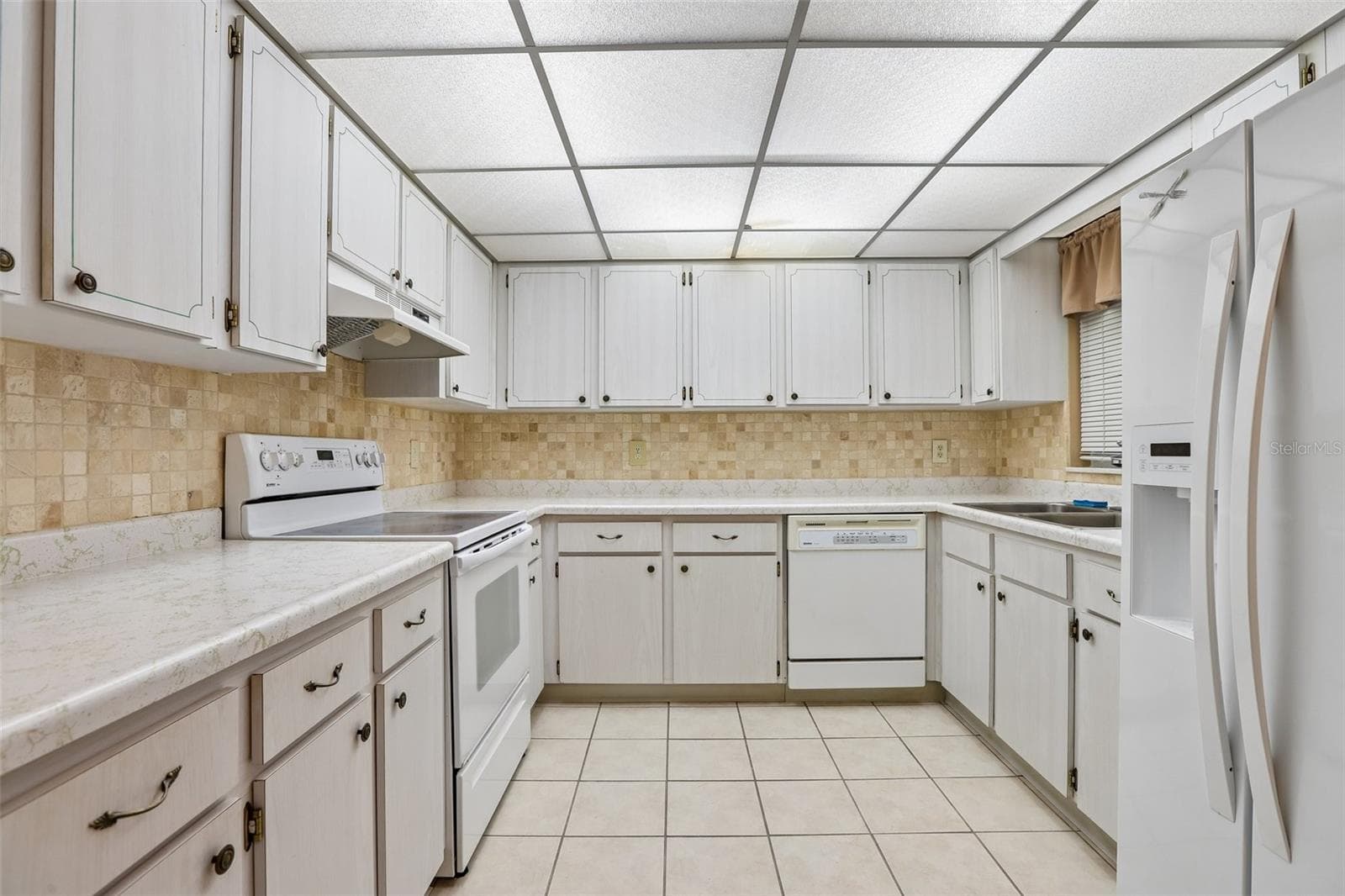 Single Family Residence at 1722 W DEL WEBB BLVD, SUN CITY CENTER, photo 17 of 58