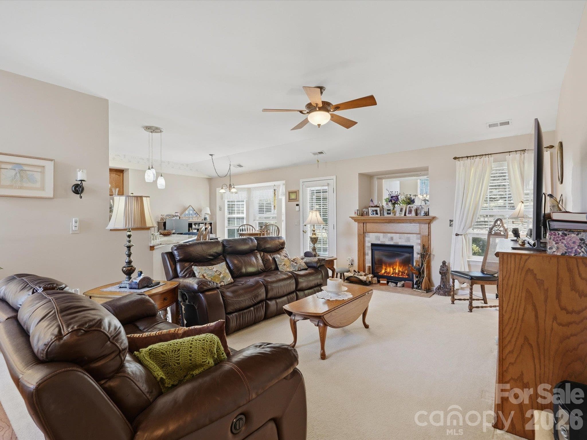 Single Family Residence at 526 Kenbridge Lane, Rock Hill, photo 9 of 47