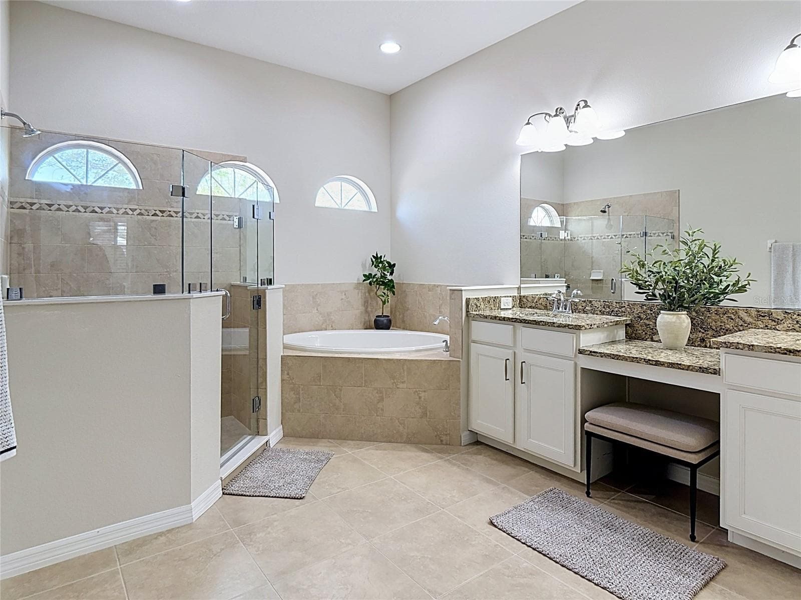 Primary Bath with Soaking Tub & Dbl Vanity - 17014 E 2ND AVE, BRADENTON