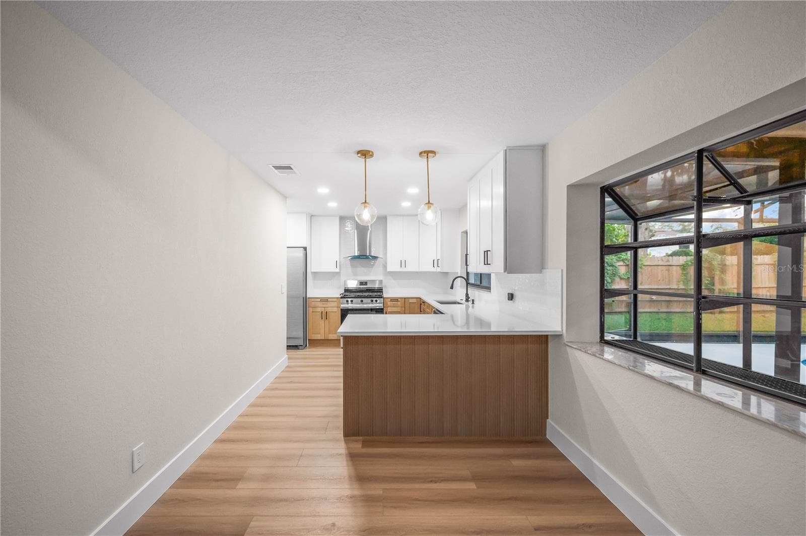 Single Family Residence at 632 TUSKAWILLA POINT LN, WINTER SPRINGS, photo 12 of 40