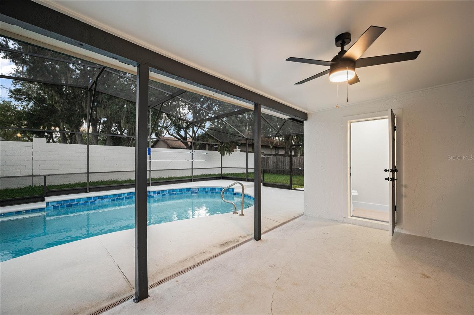 Single Family Residence at 632 TUSKAWILLA POINT LN, WINTER SPRINGS, photo 14 of 40