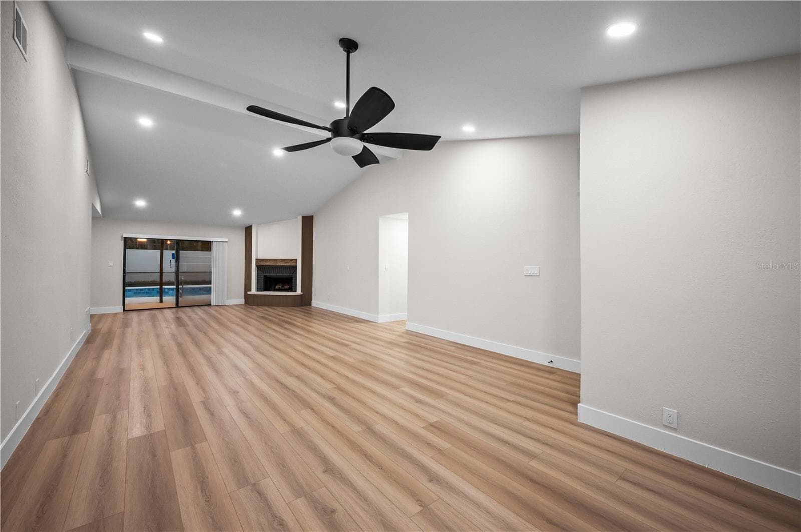 Single Family Residence at 632 TUSKAWILLA POINT LN, WINTER SPRINGS, photo 10 of 40