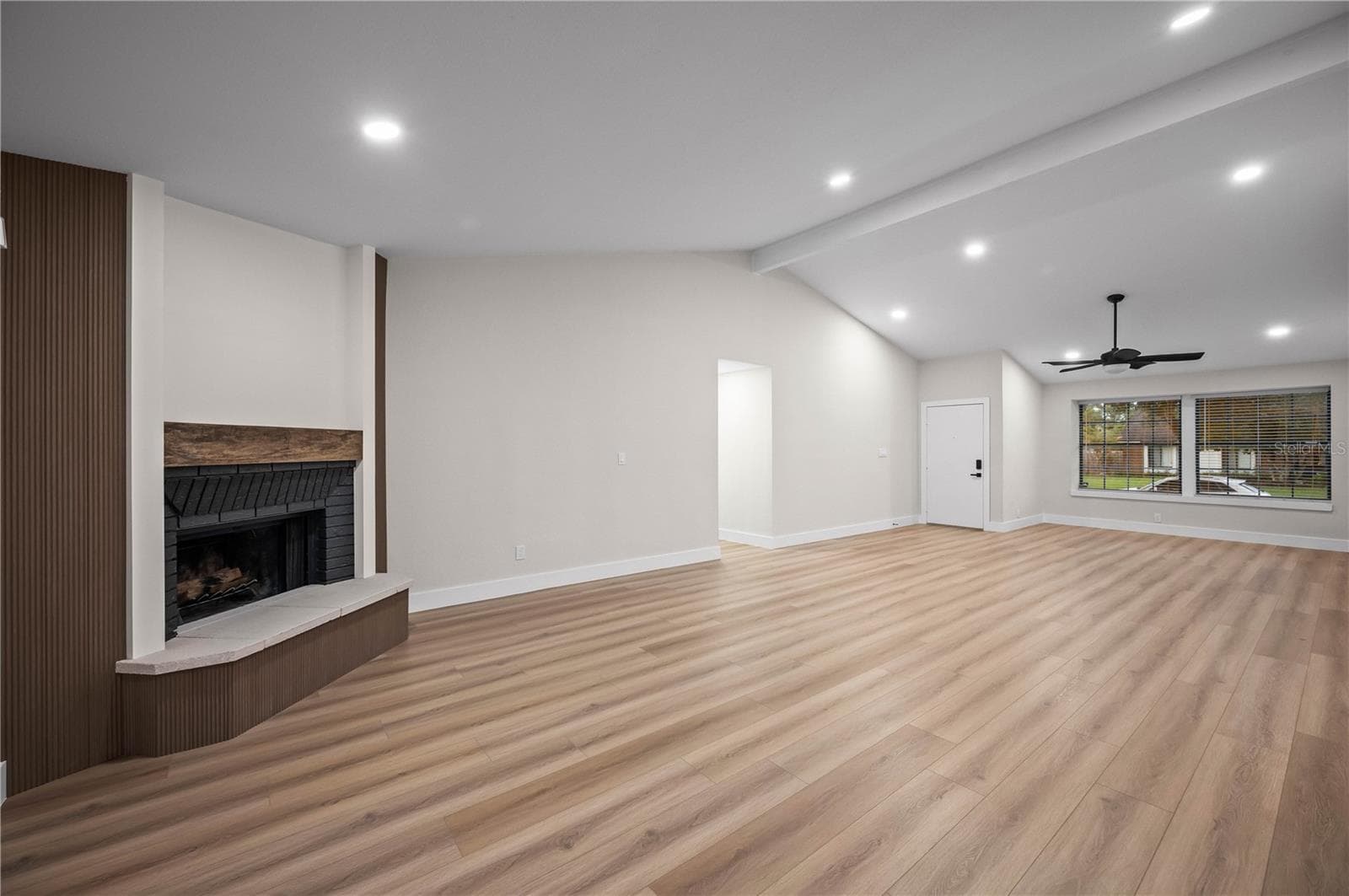 Single Family Residence at 632 TUSKAWILLA POINT LN, WINTER SPRINGS, photo 11 of 40