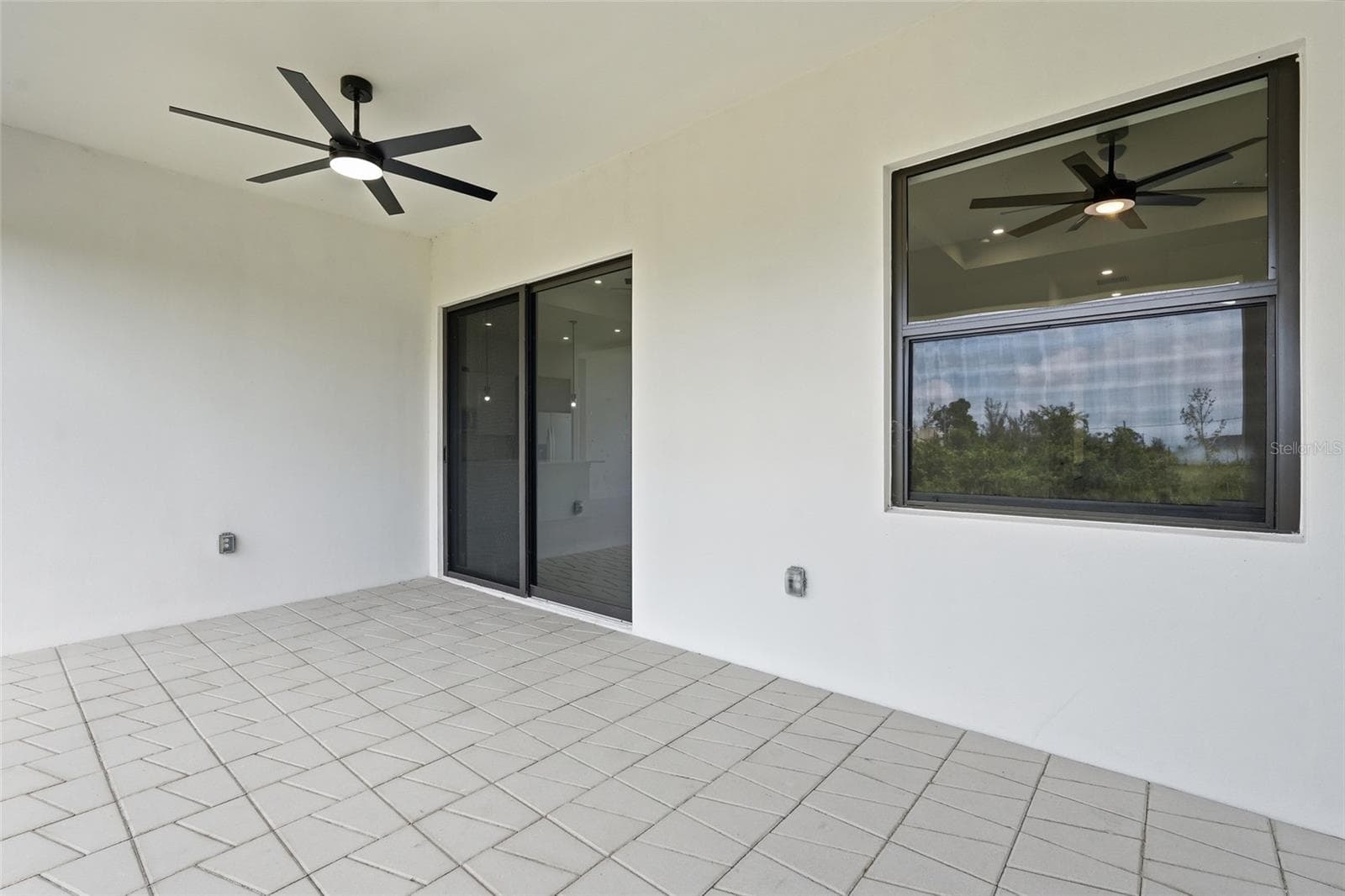 Lanai - 2026 NW 21ST ST, CAPE CORAL