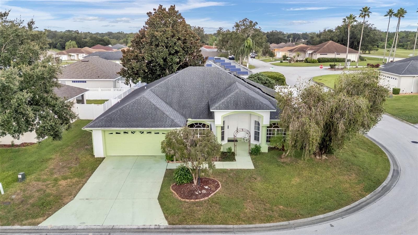 Single Family Residence at 7434 BEAUMONT DR, LAKELAND, photo 5 of 44