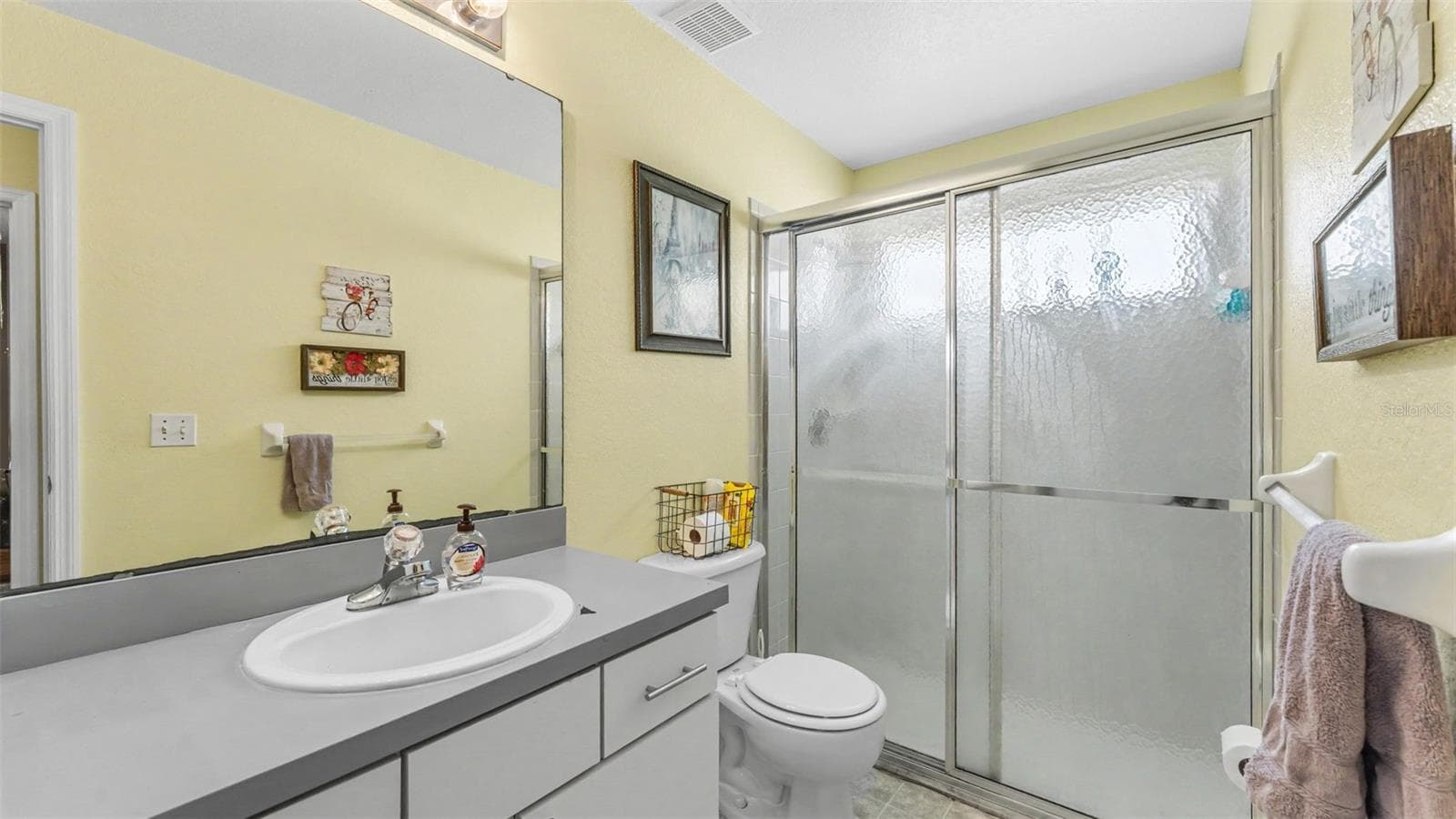 Bathroom 1 - 7434 BEAUMONT DR, LAKELAND