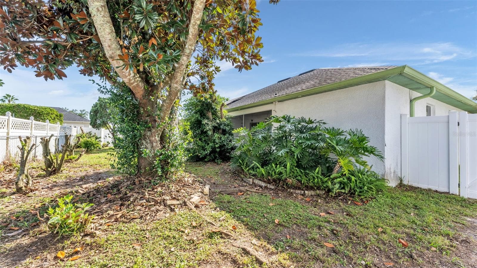 Single Family Residence at 7434 BEAUMONT DR, LAKELAND, photo 34 of 44