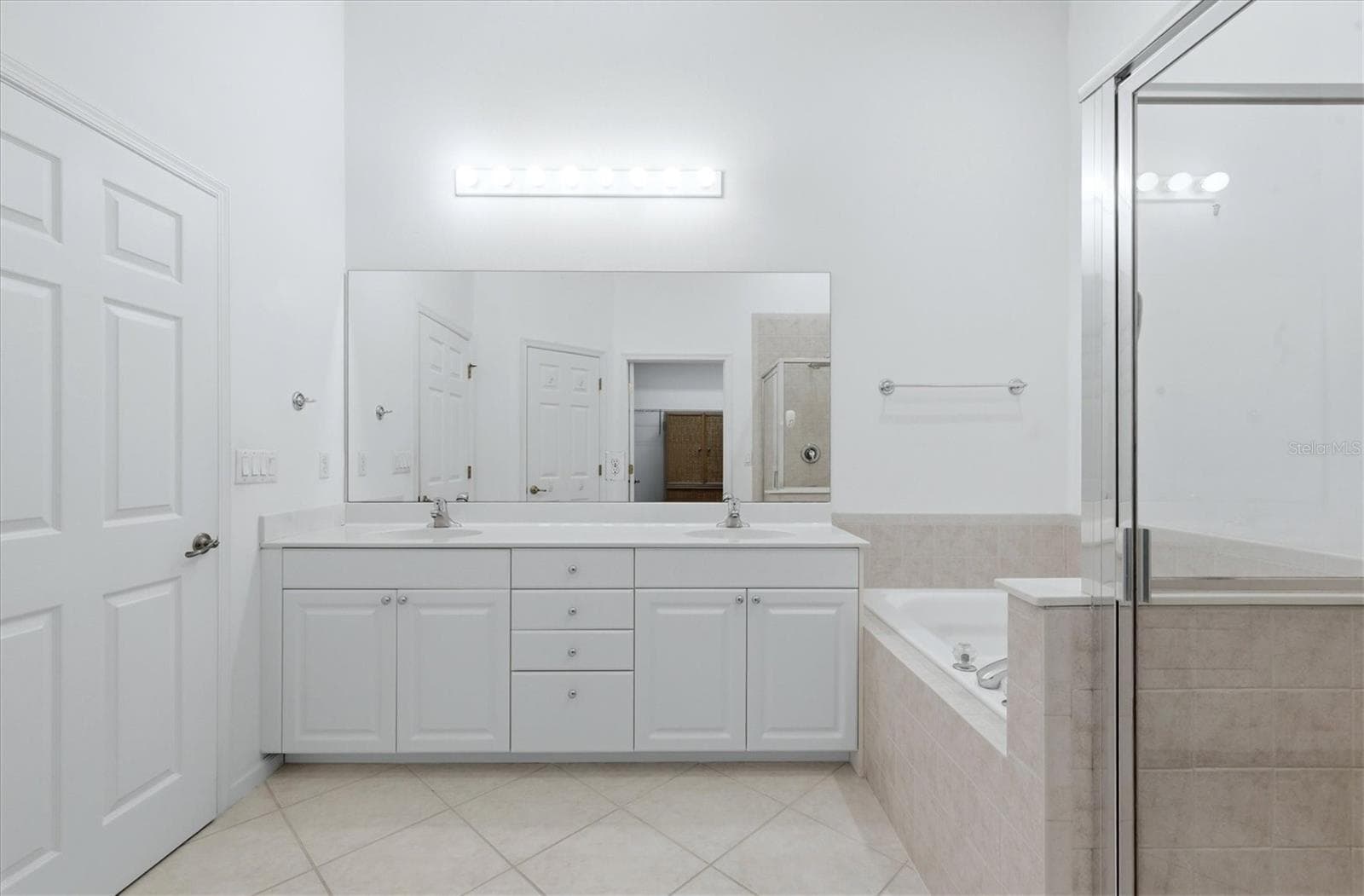 Condominium at 3433 GRAND VISTA CT #202, PORT CHARLOTTE, photo 21 of 66
