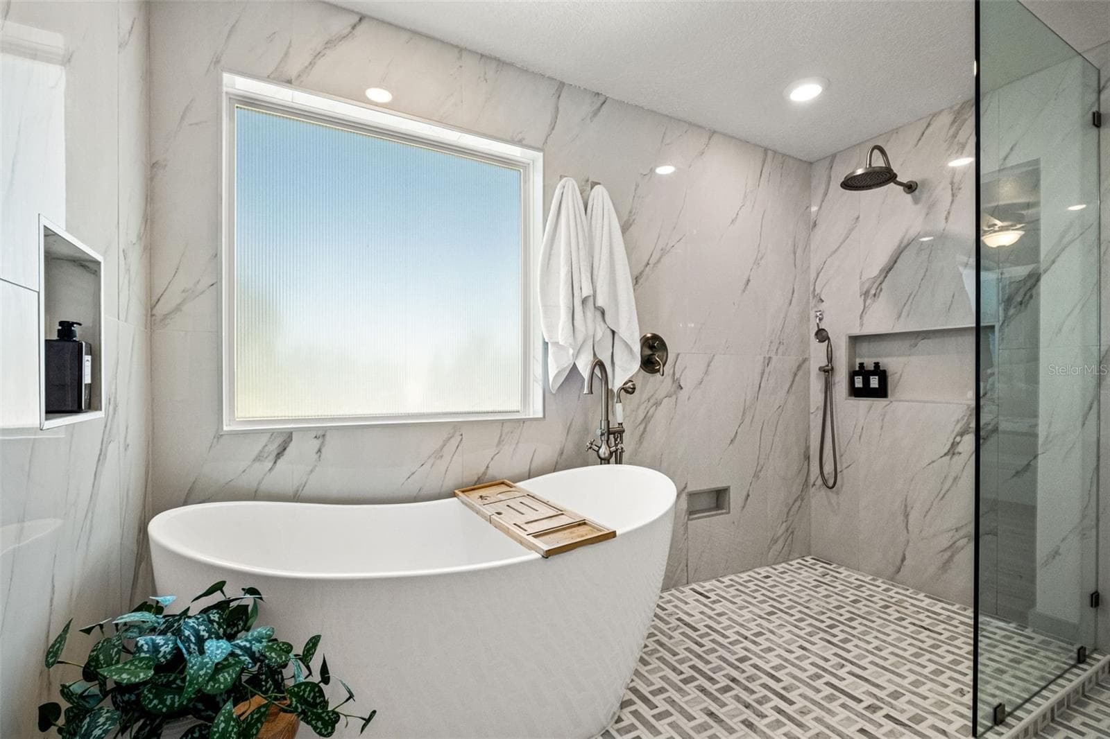 Single Family Residence at 13049 MAYCREST AVE, WEEKI WACHEE, photo 13 of 40