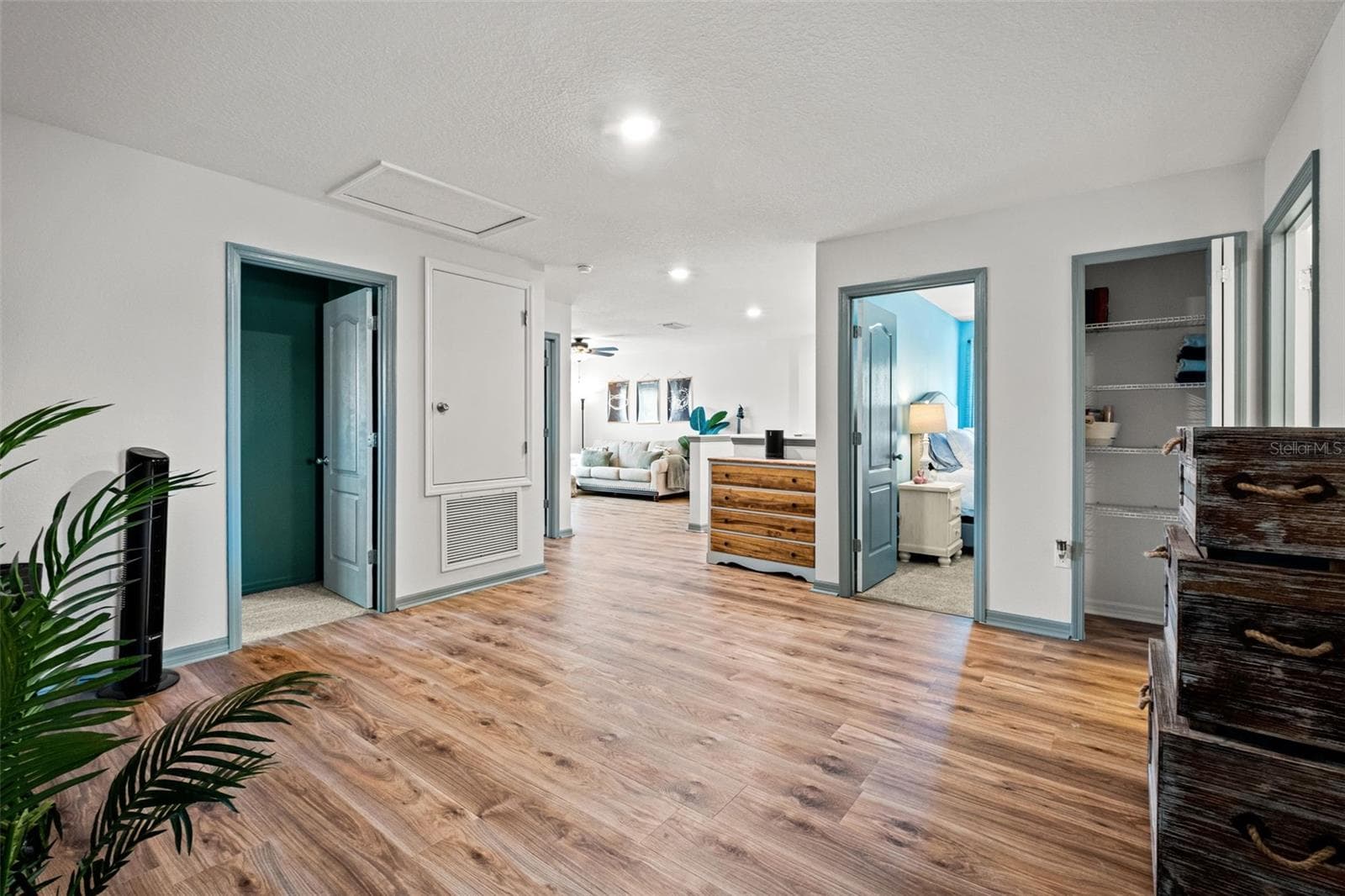 Loft - 13049 MAYCREST AVE, WEEKI WACHEE