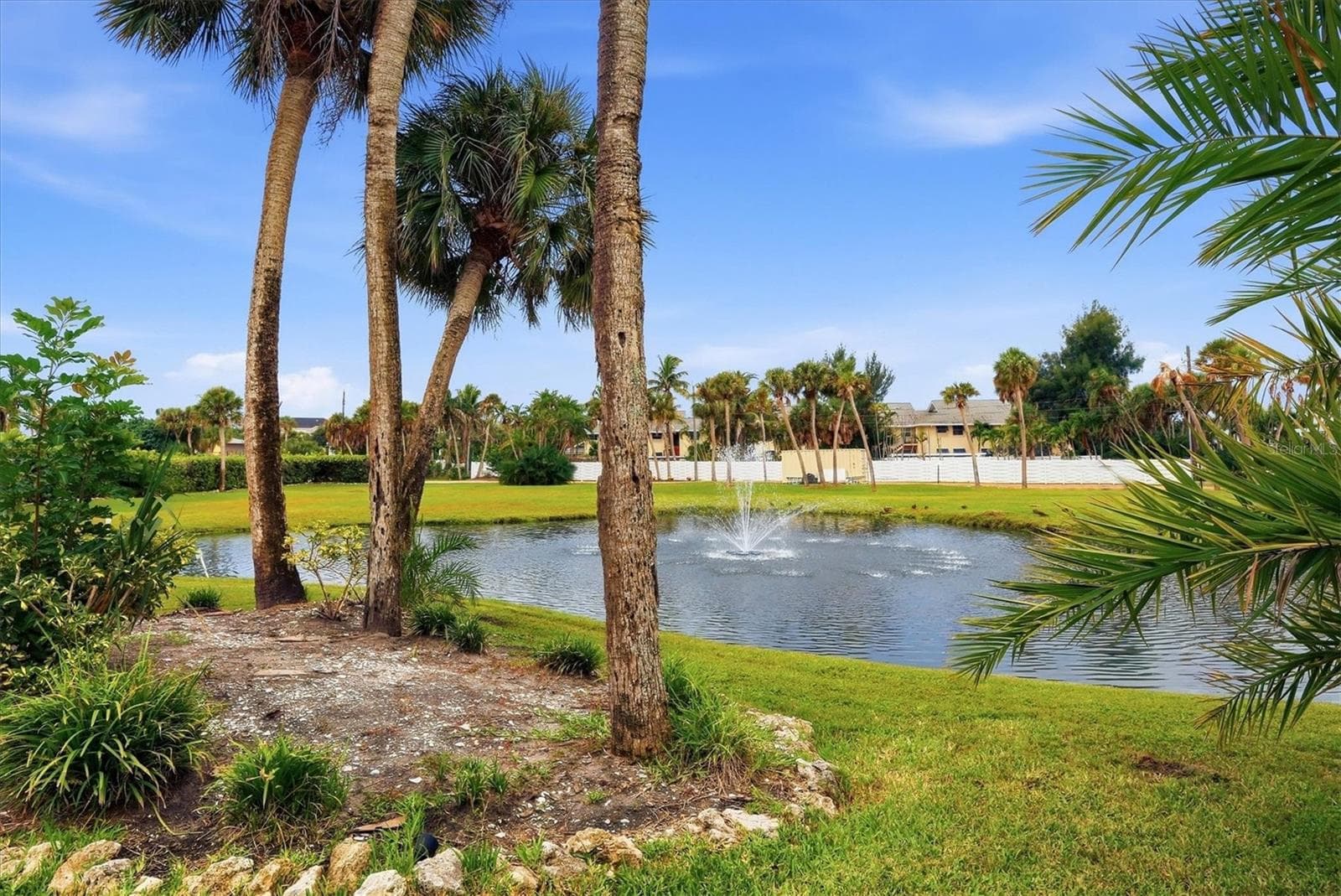 Front Grounds of Community! - 4532 OCEAN BLVD #209, SARASOTA