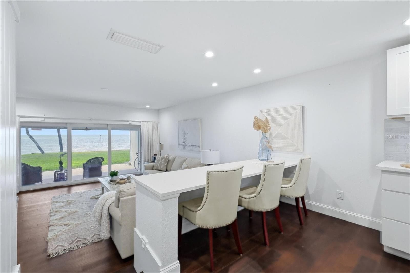 Dining with a great view! - 4532 OCEAN BLVD #209, SARASOTA
