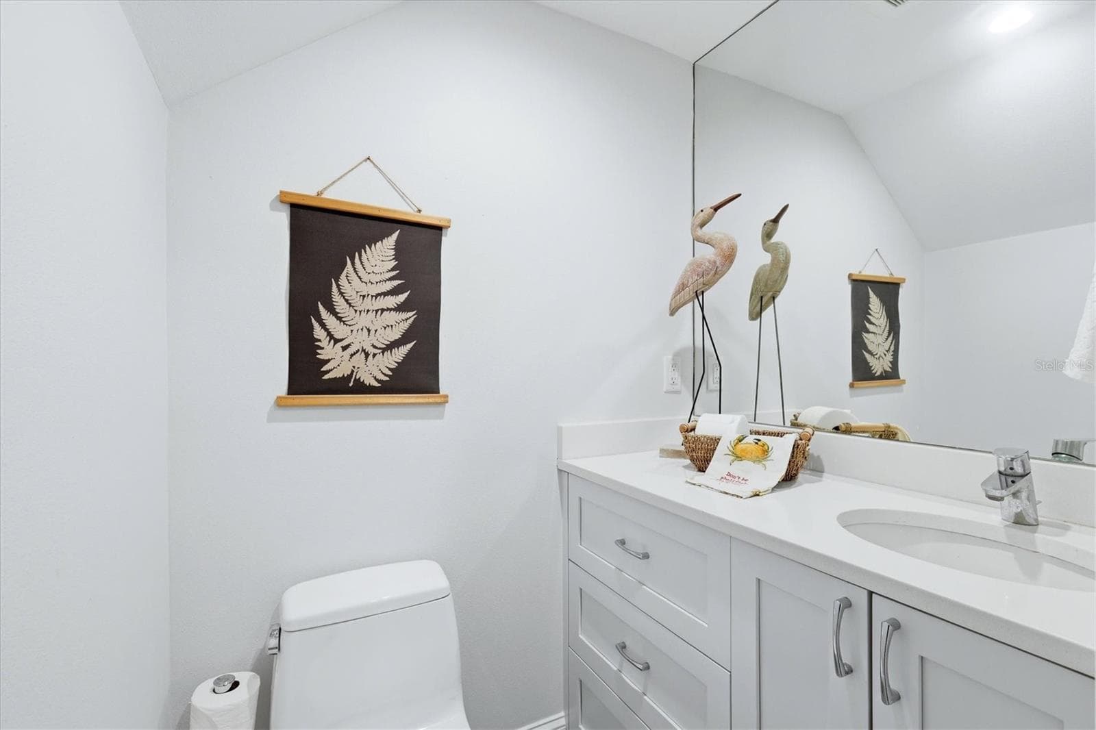 Half Bath on First Floor! - 4532 OCEAN BLVD #209, SARASOTA
