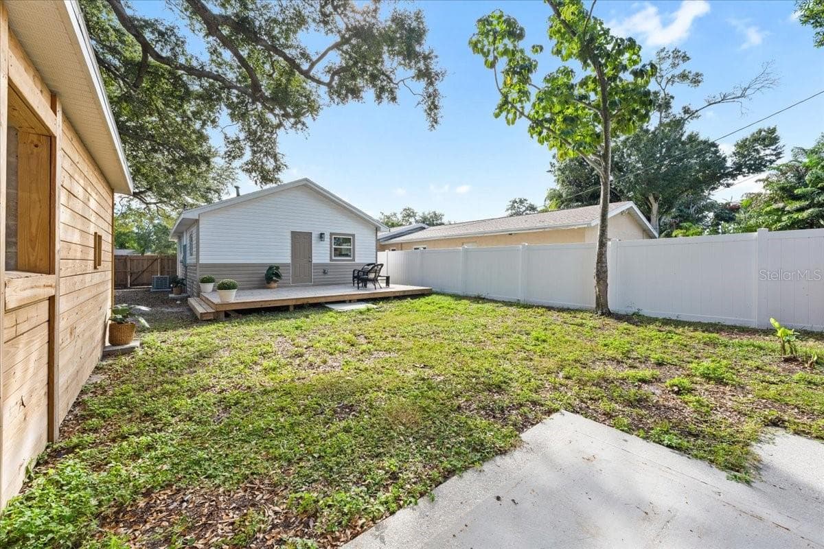 Single Family Residence at 4800 22ND ST N, ST PETERSBURG, photo 35 of 64