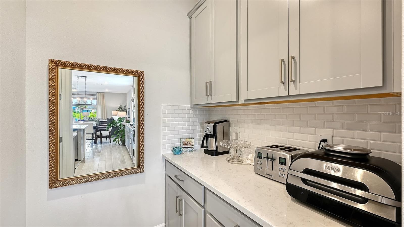 Single Family Residence at 11013 FIELDSTONE DR, PALMETTO, photo 15 of 73