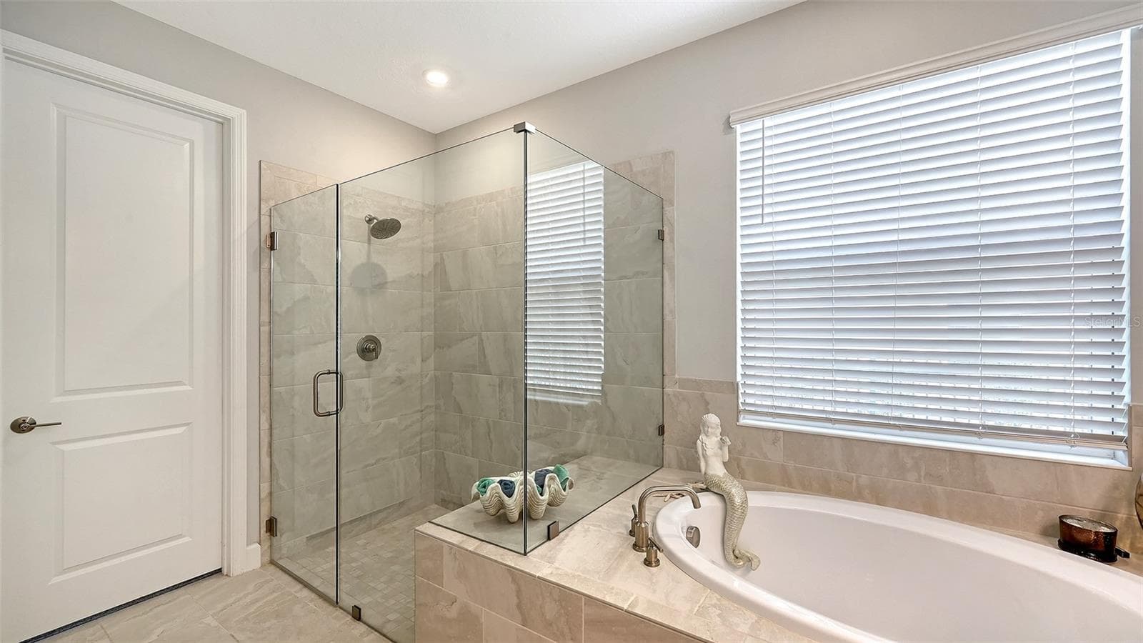 Single Family Residence at 11013 FIELDSTONE DR, PALMETTO, photo 20 of 73