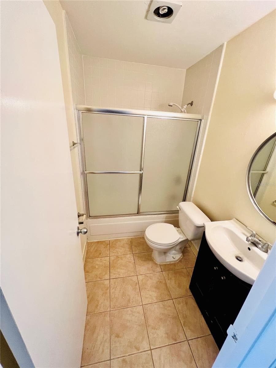 Condominium at 6057 WINDHOVER DR #E-08, ORLANDO, photo 17 of 27