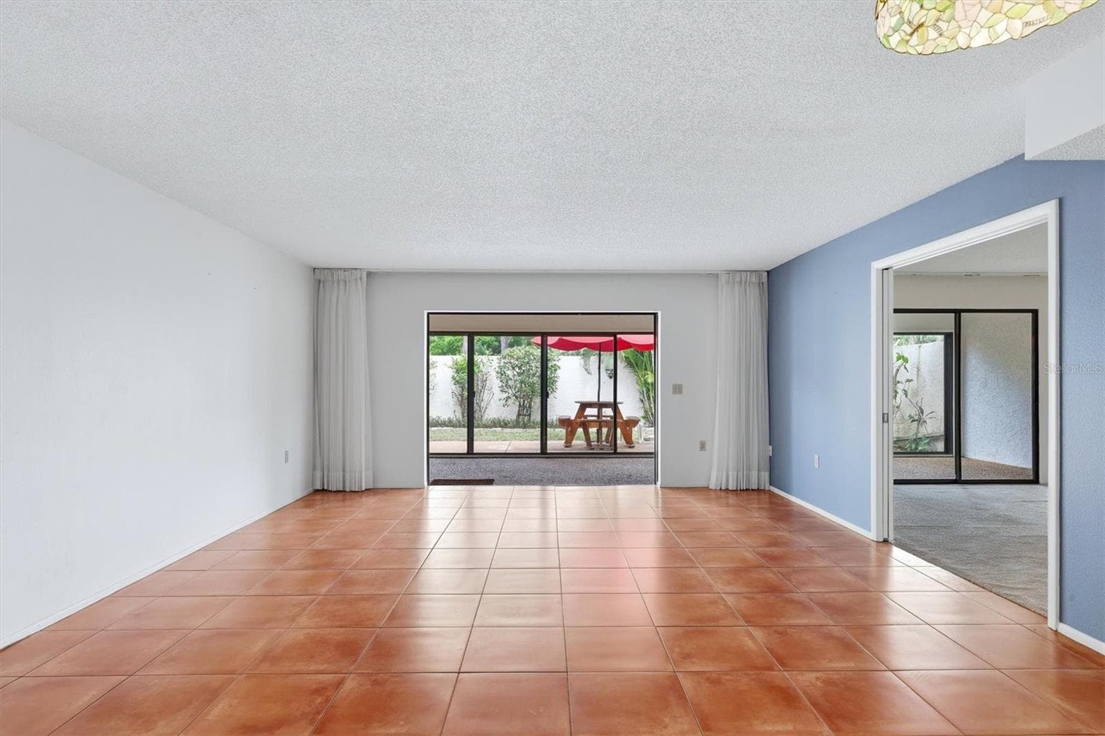 Living Area - 509 LAKESIDE DR #509, BRADENTON