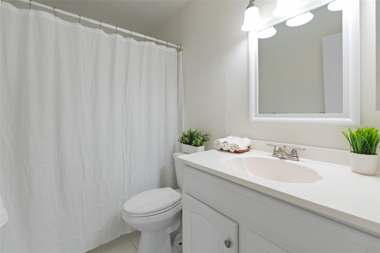 Condominium at 2076 SUNSET POINT RD #142, CLEARWATER, photo 14 of 37