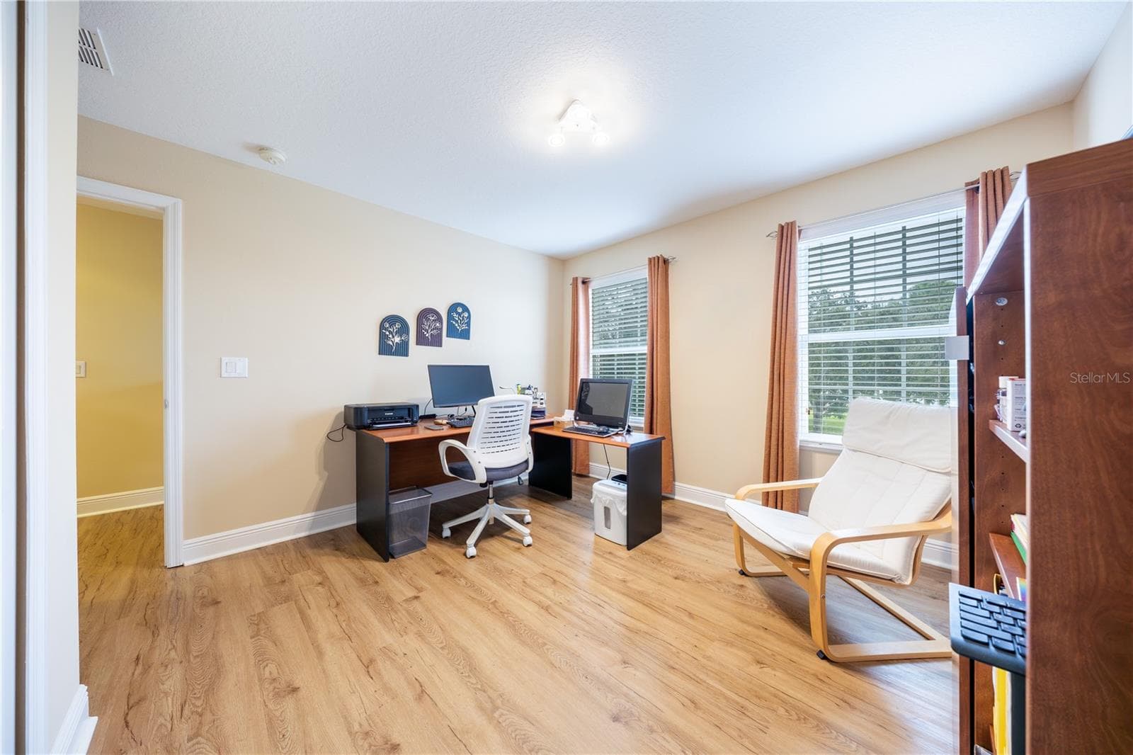 Bedroom 4 / home office with large windows - 3048 BOATING BLVD, KISSIMMEE