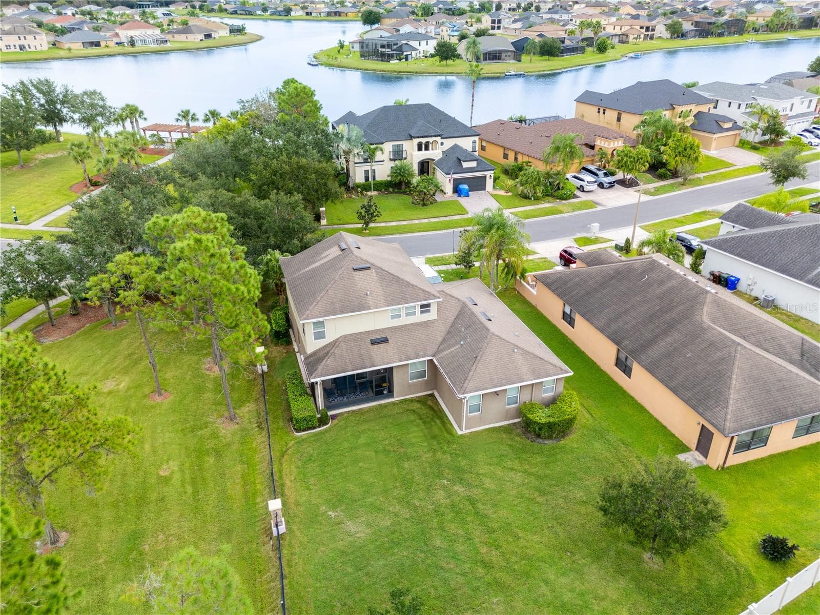 Aerial view of The Oaks neighborhood near Lake Toho, Kissimmee - 3048 BOATING BLVD, KISSIMMEE