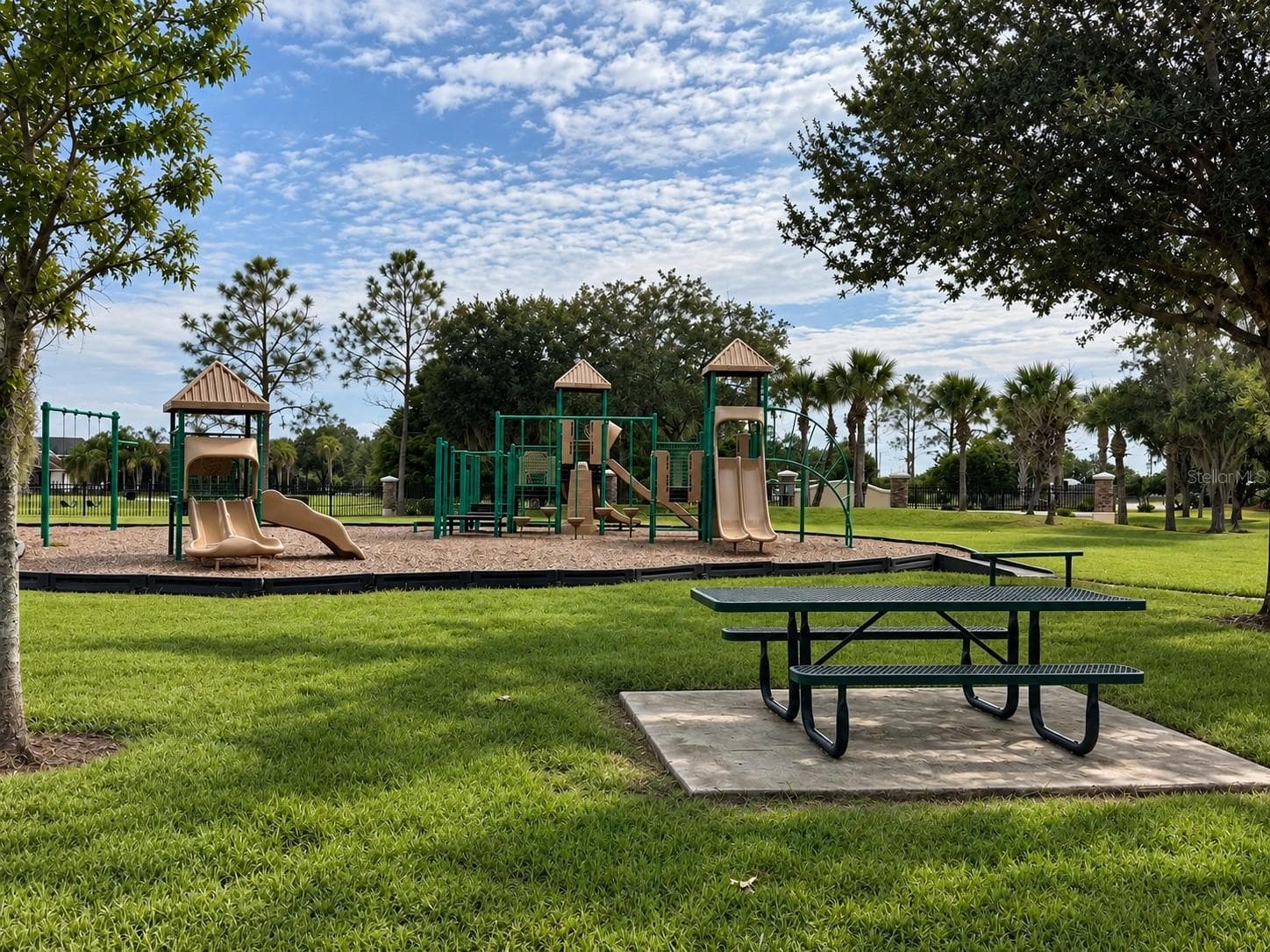 The Oaks community playground and picnic area - 3048 BOATING BLVD, KISSIMMEE