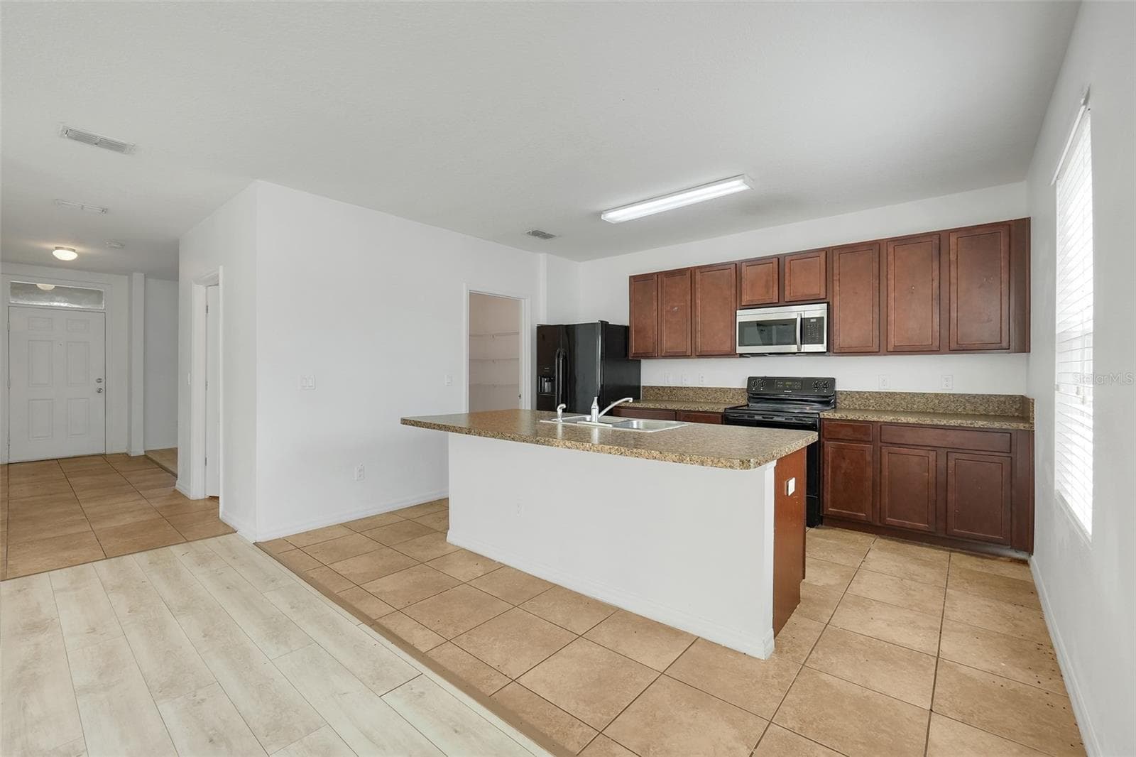 Single Family Residence at 16616 BROADFORD LN, CLERMONT, photo 20 of 51