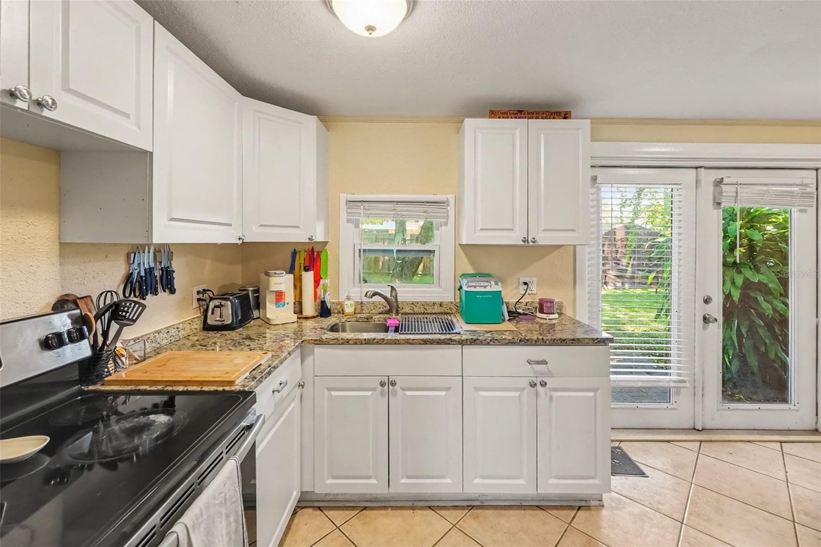 Single Family Residence at 10151 114TH TER N, LARGO, photo 6 of 13