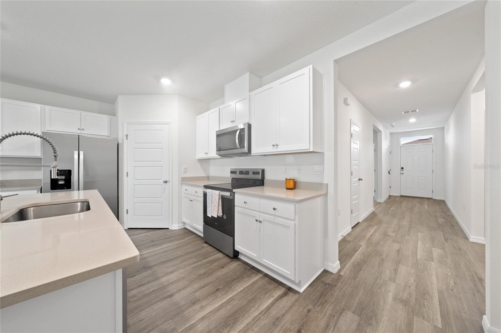 Single Family Residence at 698 PARK PLACE BLVD, DAVENPORT, photo 10 of 44
