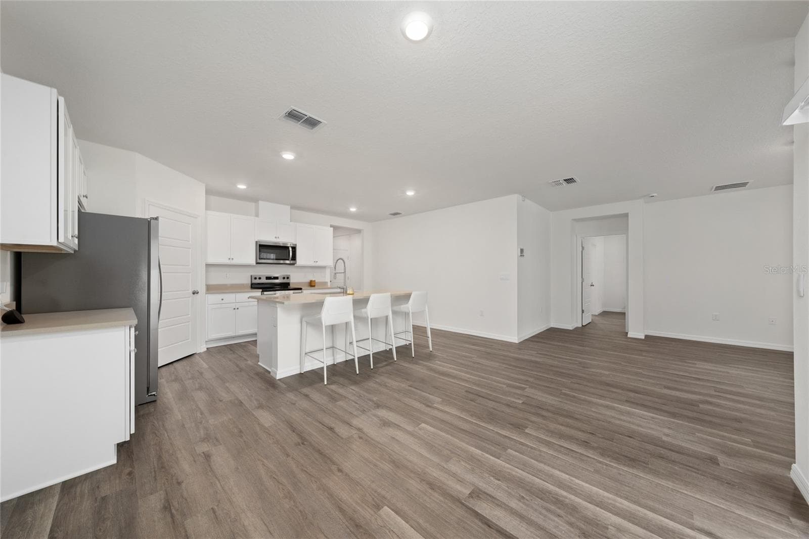 Single Family Residence at 698 PARK PLACE BLVD, DAVENPORT, photo 15 of 44