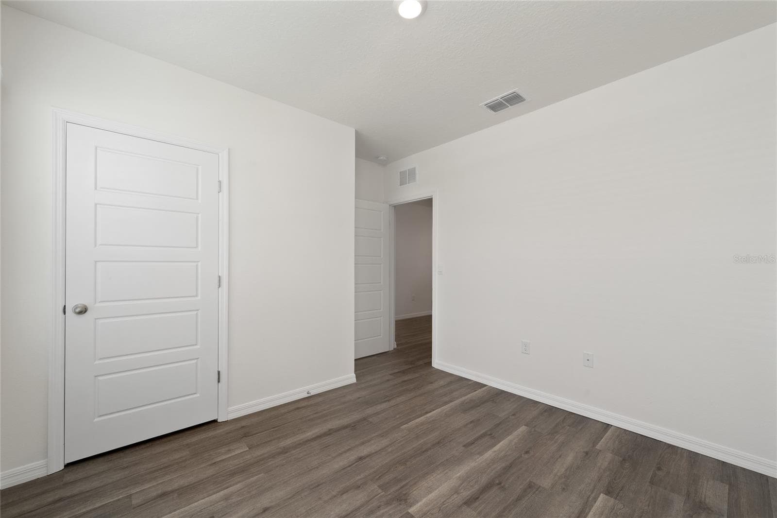 Single Family Residence at 698 PARK PLACE BLVD, DAVENPORT, photo 32 of 44