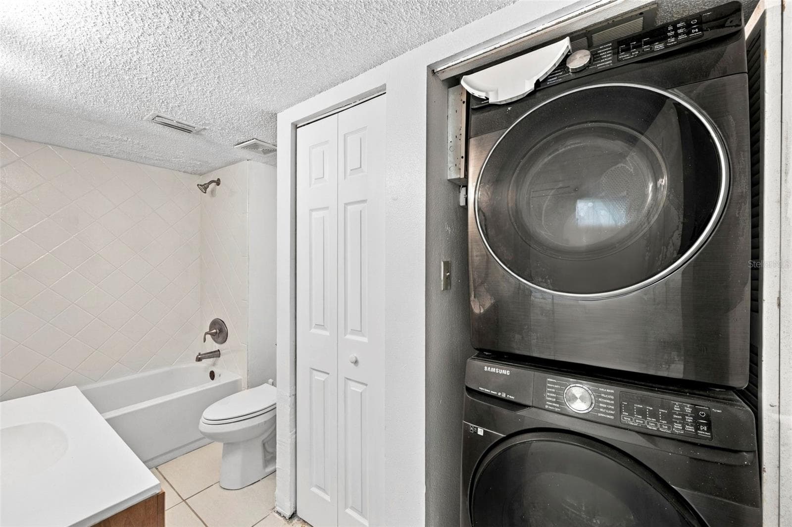 Bathroom 2 - 2051 SKIMMER CT W #112, CLEARWATER
