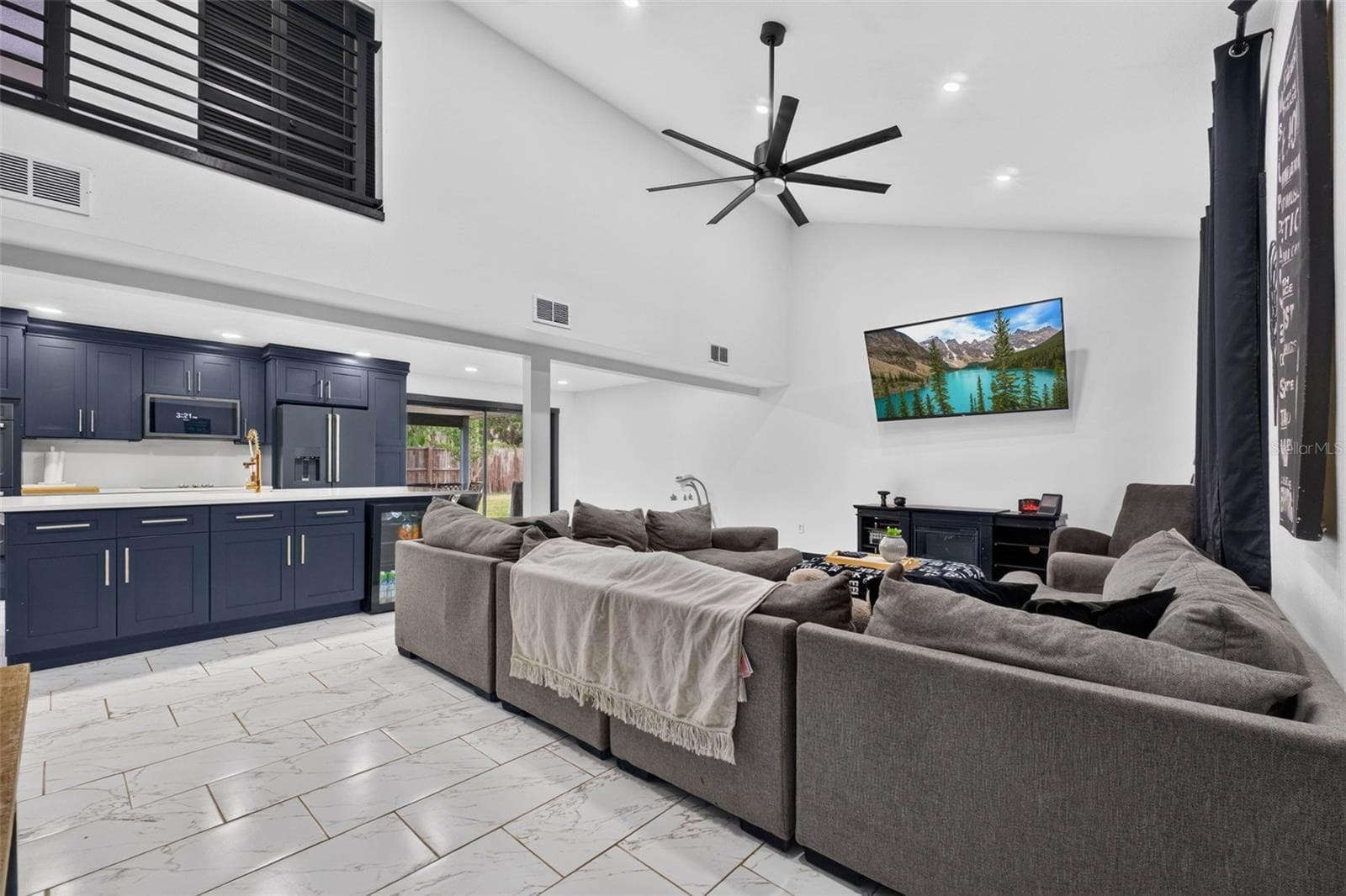 Single Family Residence at 86 SHADOW LN, LAKELAND, photo 5 of 44
