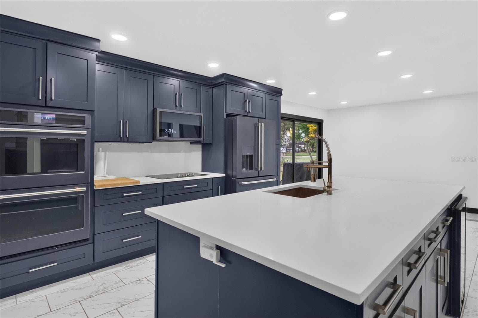 Single Family Residence at 86 SHADOW LN, LAKELAND, photo 12 of 44