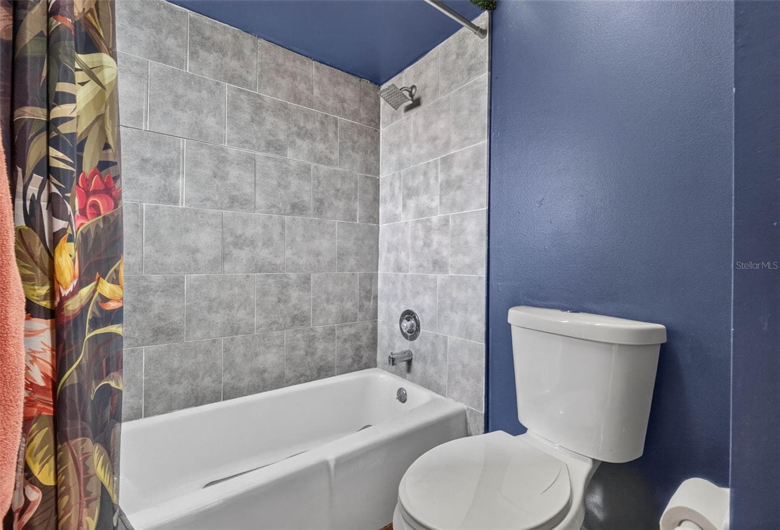 Single Family Residence at 86 SHADOW LN, LAKELAND, photo 32 of 44