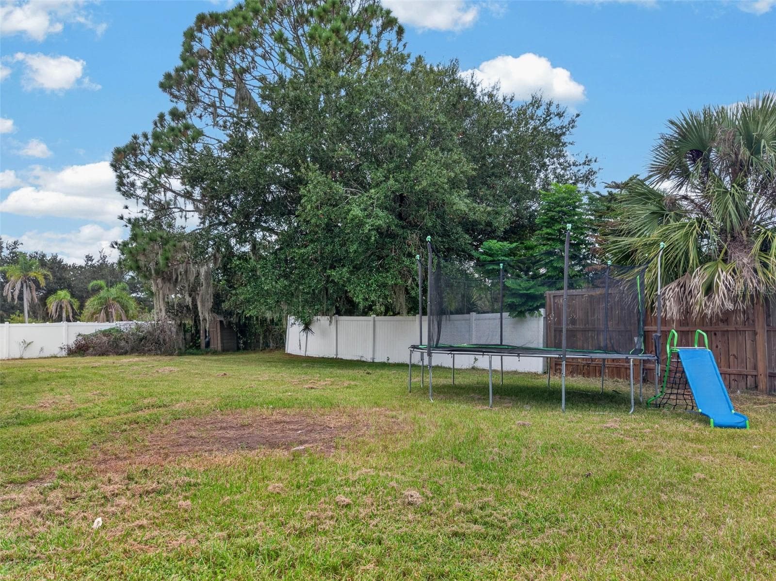 Single Family Residence at 86 SHADOW LN, LAKELAND, photo 40 of 44