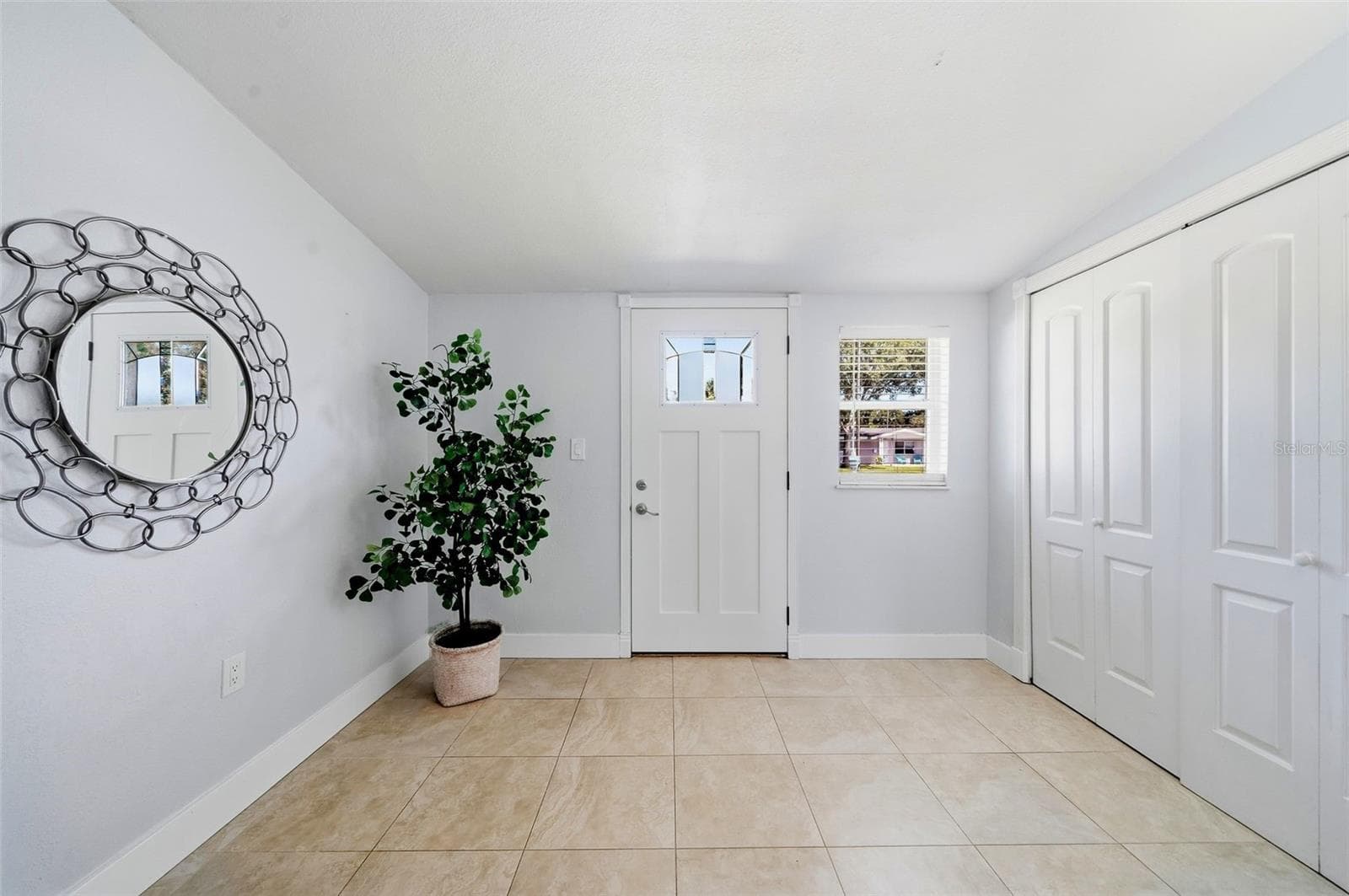 Hello! - 532 43RD AVE NE, ST PETERSBURG