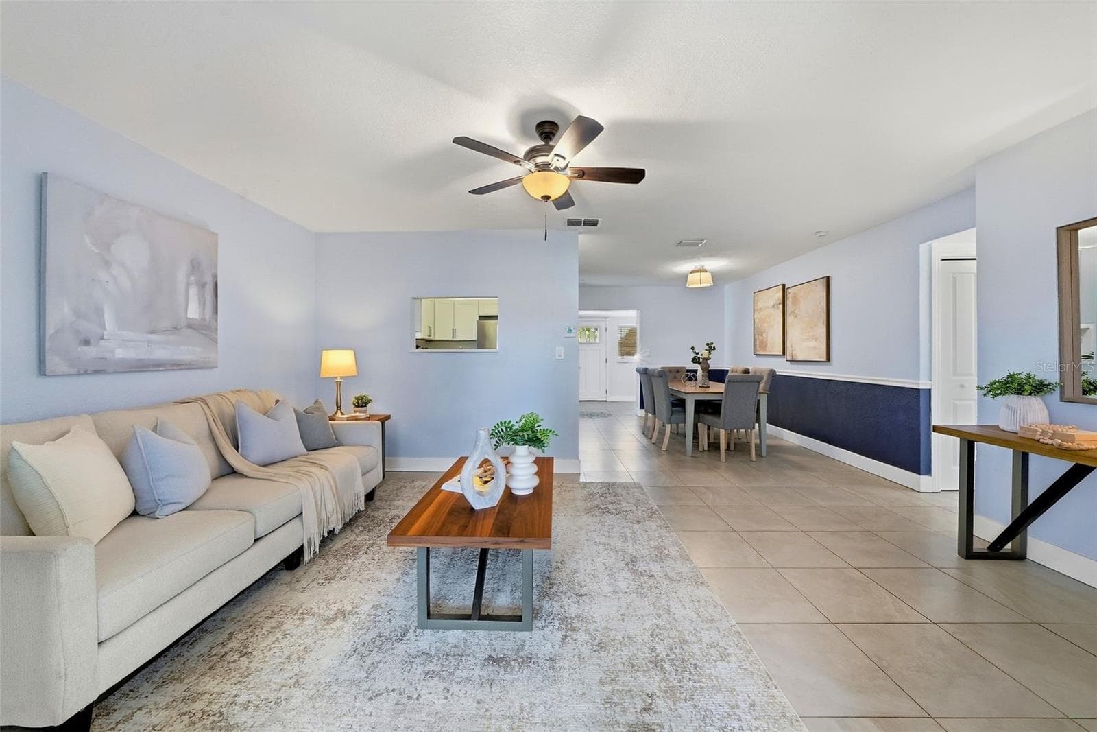 Living Room - 532 43RD AVE NE, ST PETERSBURG