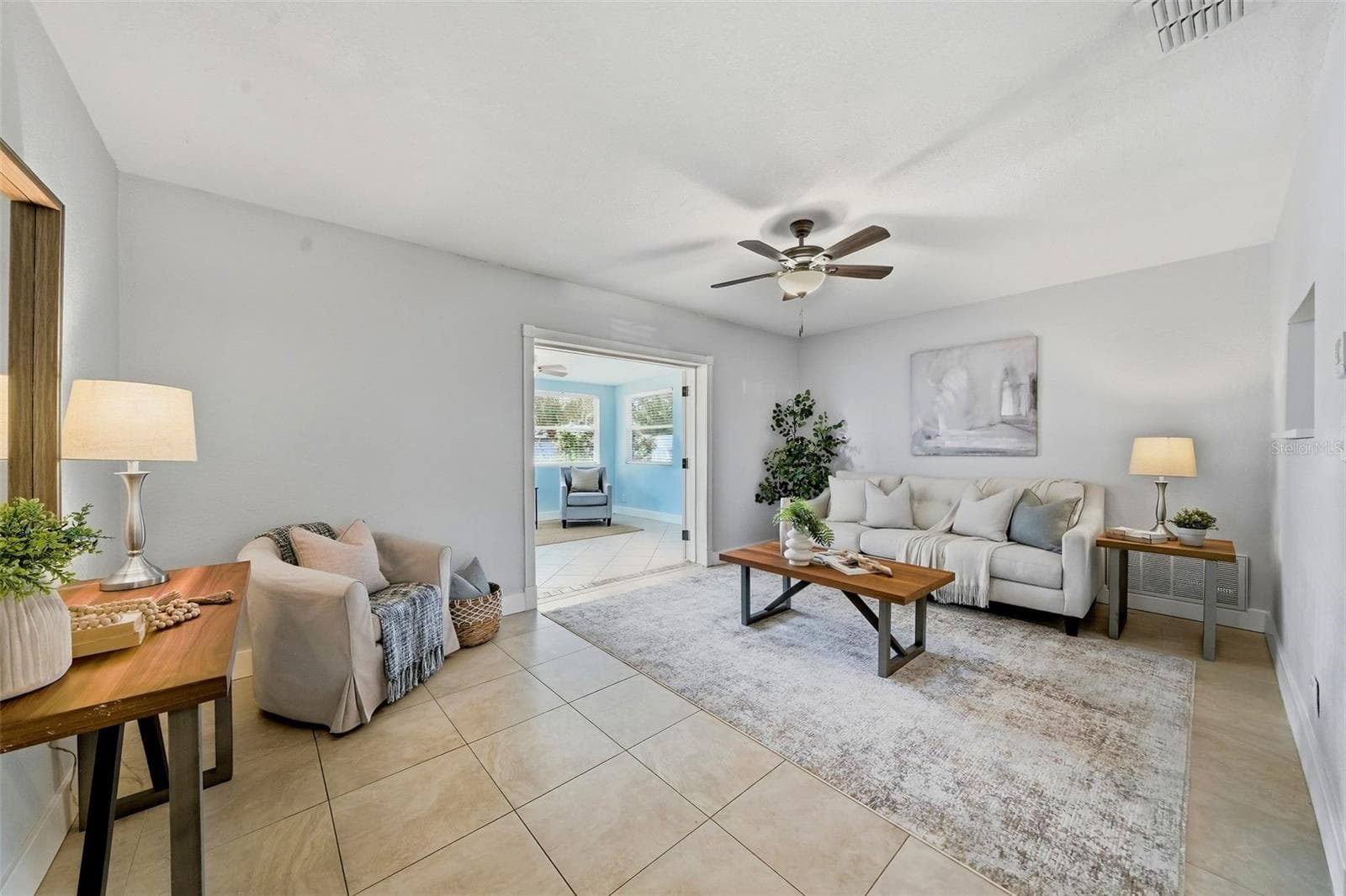 Livig Room with access to the bonus room - 532 43RD AVE NE, ST PETERSBURG
