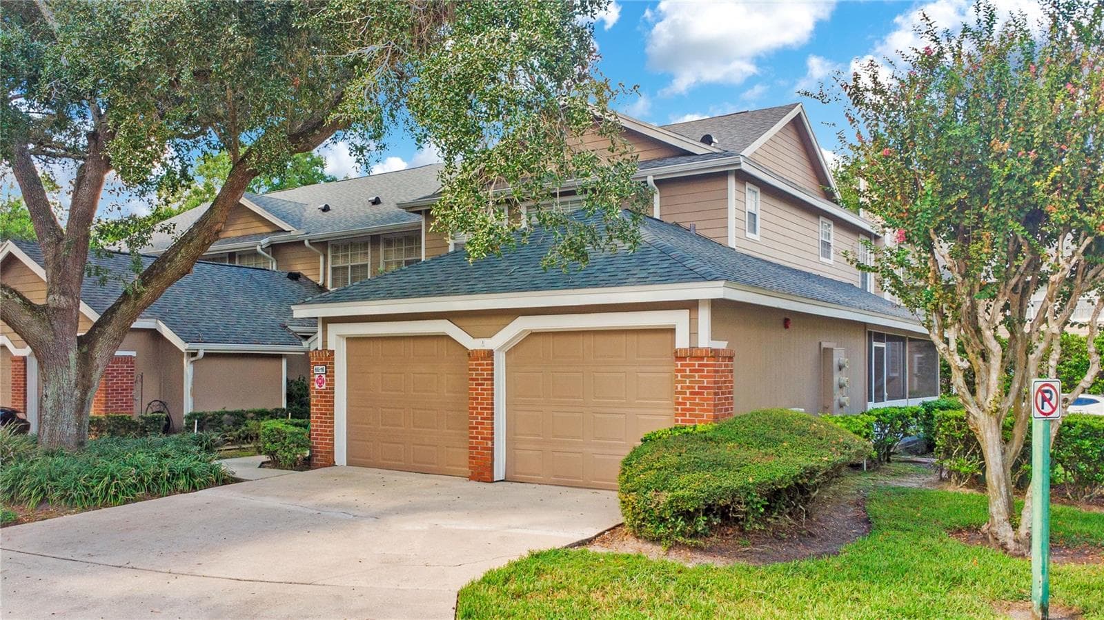 668 POST OAK CIR #116