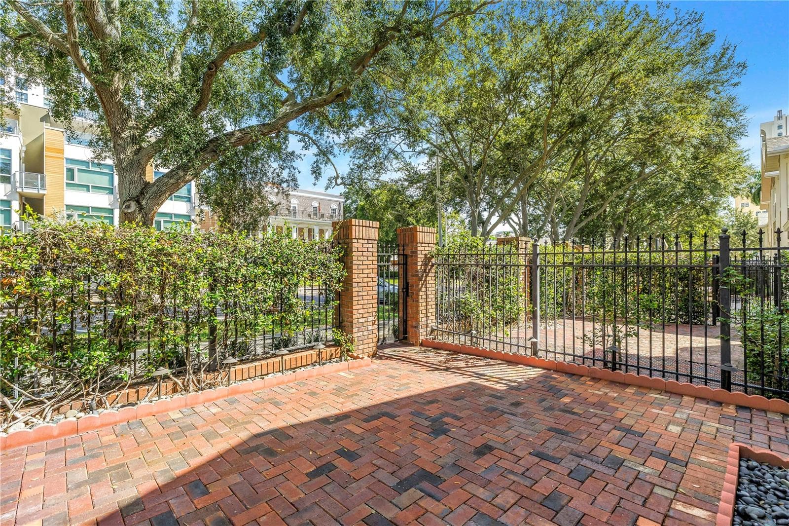 Townhouse at 350 2ND ST N #6, ST PETERSBURG, photo 16 of 69