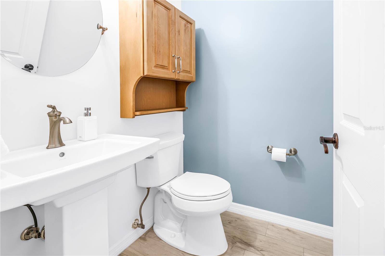 Half-bath 1st floor - 350 2ND ST N #6, ST PETERSBURG